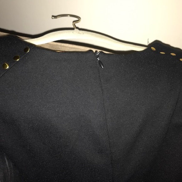 Black knee-length dress with Gold metal Details - Picture 4 of 7